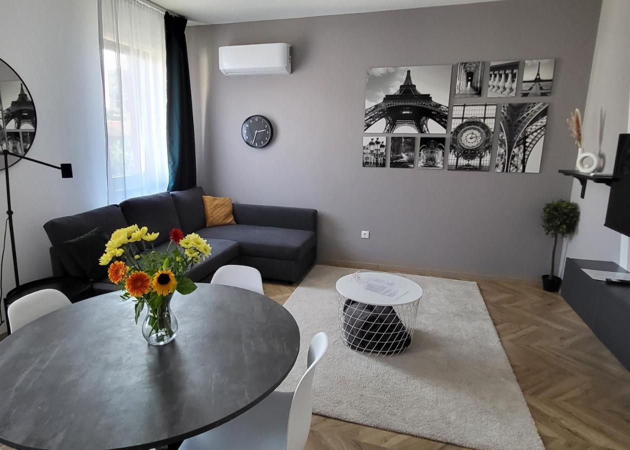 Dotis Apartman Tata Dış mekan fotoğraf