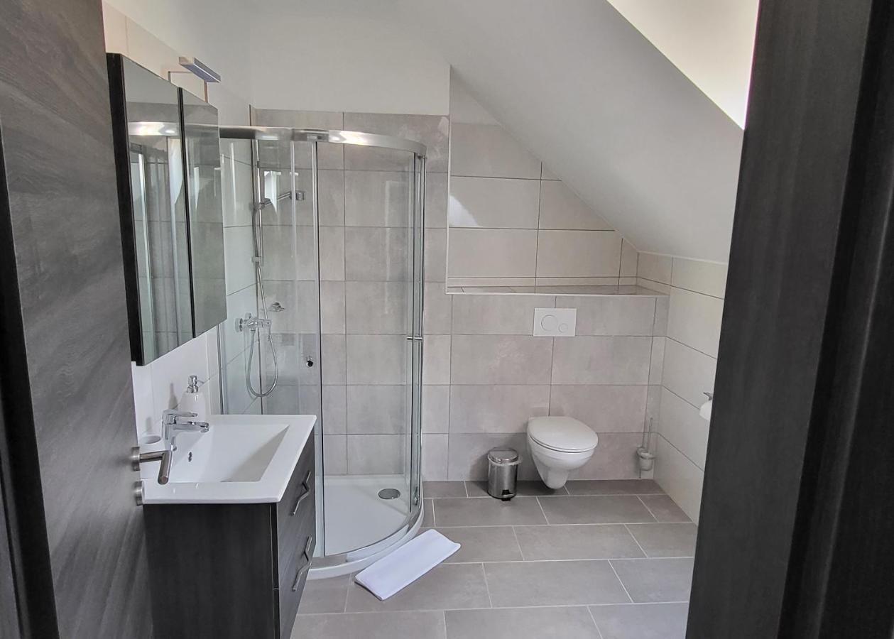 Dotis Apartman Tata Dış mekan fotoğraf