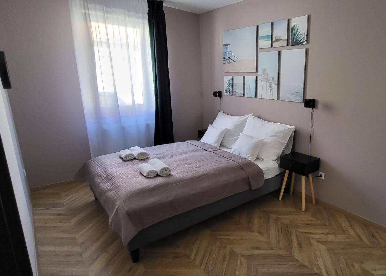 Dotis Apartman Tata Dış mekan fotoğraf