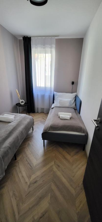 Dotis Apartman Tata Dış mekan fotoğraf